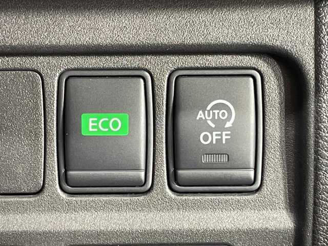 日産 セレナ ハイウェイスター Vセレクション 神奈川県 2018(平30)年 3万km ブリリアントホワイトパール 純正9型SDナビゲーション【MM518D-L】/AM　FM　Bluetooth　CD　DVD/アラウンドビューモニター/純正11型フリップダウンモニター/両側パワースライドドア/プロパイロット/ビルトインETC/純正ドラレコ【DJ4-D】/純正フロアマット/ステアリングスイッチ/電動パーキングブレーキ/ブレーキオートホールド/プッシュスタート/スマートキー/スペアキー/取扱説明書/パーキングアシスト/サンシェード/USB×2/LEDヘッドライト/純正16インチアルミホイル/ドアバイザー/電動格納ミラー/エマージェンシーブレーキ/車線逸脱警報