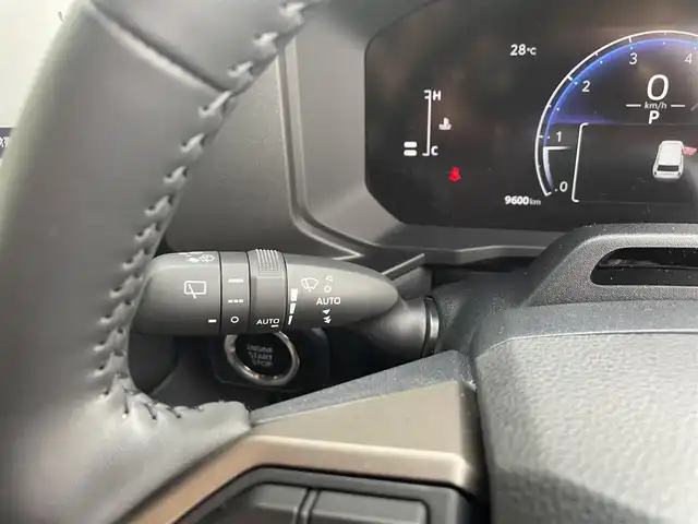 トヨタ ランドクルーザー ２５０ VX ファーストエディション 愛知県 2024(令6)年 1万km 茶 ワンオーナー/ディスプレイオーディオ/フルセグ/BT/全方位カメラ/ビルトインETC/サンルーフ/レザーシート/全席エアーシート/デジタルインナーミラー/ステアリングヒーター/クリアランスソナー/レーダークルーズコントロール/オートハイビーム/レーンキープ/パワーバックドア/取説/保証書/スマートキー２