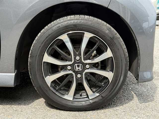 ホンダ Ｎ ＢＯＸ カスタム G L ホンダセンシング 千葉県 2019(令1)年 3.5万km シャイニンググレーM 社外SDナビ/　(CD/DVD/SD/Bluetooth)/フルセグTV/バックカメラ/前後ドライブレコーダー (ZDR-015)/ビルトインETC/アダプティブクルーズコントロール/ホンダセンシング/　●衝突軽減ブレーキ/　●誤発進抑制機能/　●後方誤発進抑制機能/　●歩行者事故低減ステアリング/　●路外逸脱抑制機能/　●LKAS〈車線維持支援システム〉/　●先行車発進お知らせ機能/　●標識認識機能/左側パワースライドドア/リア席サイドサンシェード/オートライト/オートハイビーム/LEDヘッドライト/LEDフォグランプ/ウィンカー付き電動格納ミラー/ドアバイザー/ダブル＆サイド＆カーテンエアバッグ/取扱説明書/ナビ取扱説明書