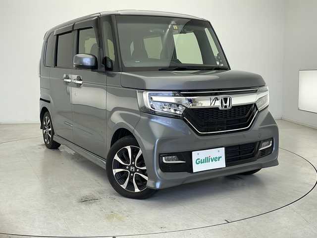 ホンダ Ｎ ＢＯＸ カスタム G L ホンダセンシング 千葉県 2019(令1)年 3.5万km シャイニンググレーM ホンダセンシング/　衝突被害軽減システム/レーンキープアシスト/　レーダークルーズコントロール/コーナーセンサー（後のみ）/社外7インチSDナビ（CN-RA05D）/　（Bluetooth/CD/DVD/USB/フルセグTV）/バックカメラ/純正ビルトインETC/社外ドライブレコーダー（前後）/アイドリングストップ/パワーステアリング/片側パワースライドドア/社外フロアマット/オートライト/LEDヘッドライト/純正14インチアルミホイール