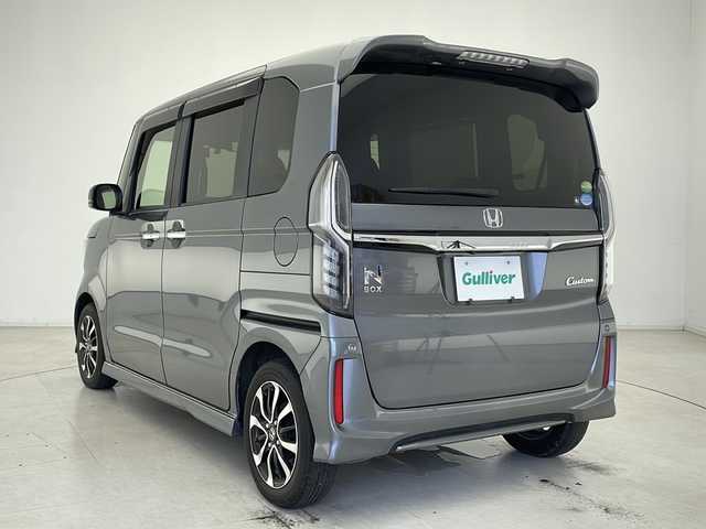 ホンダ Ｎ ＢＯＸ カスタム G L ホンダセンシング 千葉県 2019(令1)年 3.5万km シャイニンググレーM ホンダセンシング/　衝突被害軽減システム/レーンキープアシスト/　レーダークルーズコントロール/コーナーセンサー（後のみ）/社外7インチSDナビ（CN-RA05D）/　（Bluetooth/CD/DVD/USB/フルセグTV）/バックカメラ/純正ビルトインETC/社外ドライブレコーダー（前後）/アイドリングストップ/パワーステアリング/片側パワースライドドア/社外フロアマット/オートライト/LEDヘッドライト/純正14インチアルミホイール