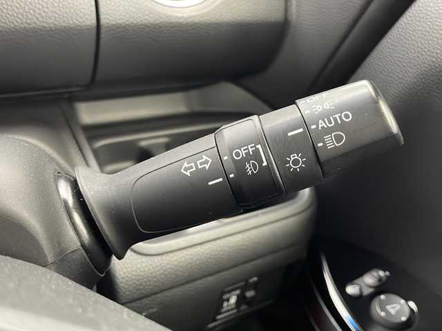 ホンダ Ｎ ＢＯＸ カスタム G L ホンダセンシング 千葉県 2019(令1)年 3.5万km シャイニンググレーM ホンダセンシング/　衝突被害軽減システム/レーンキープアシスト/　レーダークルーズコントロール/コーナーセンサー（後のみ）/社外7インチSDナビ（CN-RA05D）/　（Bluetooth/CD/DVD/USB/フルセグTV）/バックカメラ/純正ビルトインETC/社外ドライブレコーダー（前後）/アイドリングストップ/パワーステアリング/片側パワースライドドア/社外フロアマット/オートライト/LEDヘッドライト/純正14インチアルミホイール