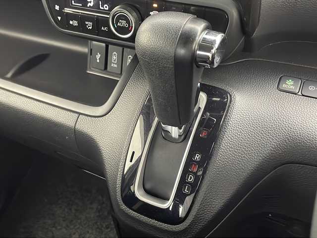 ホンダ Ｎ ＢＯＸ カスタム G L ホンダセンシング 千葉県 2019(令1)年 3.5万km シャイニンググレーM ホンダセンシング/　衝突被害軽減システム/レーンキープアシスト/　レーダークルーズコントロール/コーナーセンサー（後のみ）/社外7インチSDナビ（CN-RA05D）/　（Bluetooth/CD/DVD/USB/フルセグTV）/バックカメラ/純正ビルトインETC/社外ドライブレコーダー（前後）/アイドリングストップ/パワーステアリング/片側パワースライドドア/社外フロアマット/オートライト/LEDヘッドライト/純正14インチアルミホイール