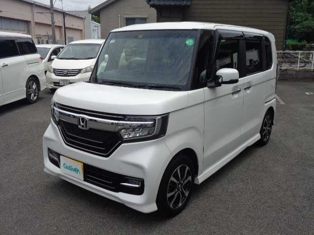 ホンダ Ｎ ＢＯＸ カスタム G L ホンダセンシング 鹿児島県 2019(令1)年 1.1万km プラチナホワイトパール ワンオーナー/ホンダセンシング/純正エントリーインターナビゲーション（VXM-194Ci)/Ｂluetooth.CD.SD再生.USB通信.USB充電2口/ナビ装着パッケージ　8スピーカー/ステアリングリモコン/バックカメラ/クルーズコントロール/ビルトインETC（新セキュリティ）/両側パワースライドドア/社外前後ドラレコ（ＷＤＲ）/オートライト/オートリトラクタミラー/降車時オートロック/リモコンキー　Ｘ2/取扱説明書　ナビ取説　ETC取説　保証書有り