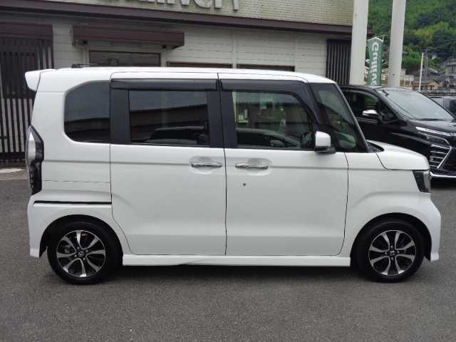 ホンダ Ｎ ＢＯＸ カスタム G L ホンダセンシング 鹿児島県 2019(令1)年 1.1万km プラチナホワイトパール ワンオーナー/ホンダセンシング/純正エントリーインターナビゲーション（VXM-194Ci)/Ｂluetooth.CD.SD再生.USB通信.USB充電2口/ナビ装着パッケージ　8スピーカー/ステアリングリモコン/バックカメラ/クルーズコントロール/ビルトインETC（新セキュリティ）/両側パワースライドドア/社外前後ドラレコ（ＷＤＲ）/オートライト/オートリトラクタミラー/降車時オートロック/リモコンキー　Ｘ2/取扱説明書　ナビ取説　ETC取説　保証書有り