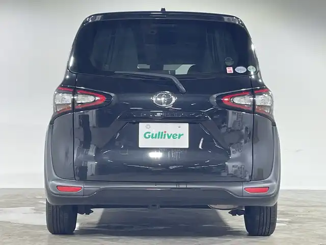 トヨタ シエンタ G 福岡県 2016(平28)年 7万km ブラックマイカ 純正メモリナビ【NSZT-W64】/ (フルセグTV/Bluetooth/SD)/TVキャンセラー/バックカメラ/ビルトインETC/両側パワースライドドア/後席フリップダウンモニター【リモコン付き】/TOYOTASafetySenseC/・プリクラッシュセーフティ/・レーンディパーチャーアラート/・先行車発進告知機能/・オートマチックハイビーム/横滑り防止装置/後席カーテン/スマートキー/純正HIDヘッドライト/純正フロアマット/スペアキー1本/保証書/取扱説明書