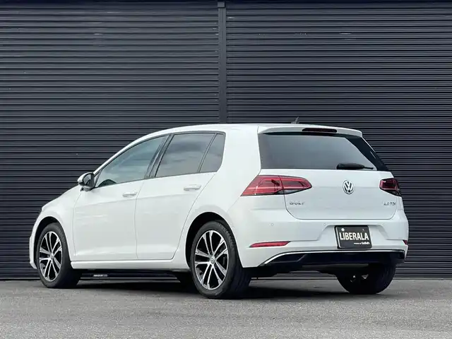 フォルクスワーゲン ゴルフ TDI コンフォートL マイスター 山梨県 2020(令2)年 1.1万km ピュアホワイト ディスカバーＰ　/バーチャルＣＰ　　/カープレイ　/ＢＴ　/フルセグ　　/ジャスチャーＣ　/Ｂカメラ　/ＡＣＣ　/ＬＫＡ　/ＢＳＭ　/スマートキー　/ＥＴＣ　/ドライブレコーダー　/純正１７ＡＷ　/スペアキー