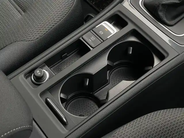 フォルクスワーゲン ゴルフ TDI コンフォートL マイスター 山梨県 2020(令2)年 1.1万km ピュアホワイト ディスカバーＰ　/バーチャルＣＰ　　/カープレイ　/ＢＴ　/フルセグ　　/ジャスチャーＣ　/Ｂカメラ　/ＡＣＣ　/ＬＫＡ　/ＢＳＭ　/スマートキー　/ＥＴＣ　/ドライブレコーダー　/純正１７ＡＷ　/スペアキー