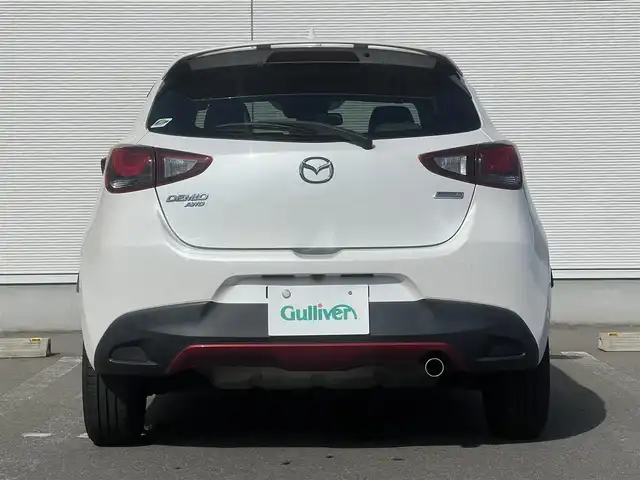 マツダ デミオ XD ツーリング Lパッケージ 秋田県 2015(平27)年 8.3万km スノーフレイクホワイトパールマイカ ターボ/４WD/衝突軽減システム/LEDヘッドライト/純正SDナビ（DVD/CD再生可能）/フルセグ/バックカメラ/マツダ純正１６インチアルミ（夏タイヤ装着）/スマートキー/アイドリングストップ/プッシュスタート/マツダ・レーダークルーズコントロール追従走行無/オートマチックハイビーム/レーンキープアシスト/MTモード付AT/ステアリングスイッチ/ビルトインETC/ブラインドスポットモニター/パドルシフト/純正エンジンスターター/純正フロアマット/社外ドアバイザー/オートライト/オートエアコン/パワーステアリング/パワーウィンドウ/横滑り防止/盗難防止装置/寒冷地仕様/電動格納ウィンカーミラー/キーレスエントリー/保証書/取扱説明書/記録簿/スペアキー1本有