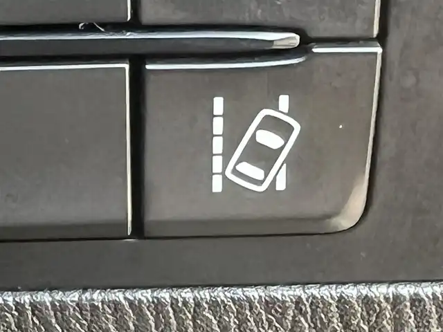 マツダ デミオ XD ツーリング Lパッケージ 秋田県 2015(平27)年 8.3万km スノーフレイクホワイトパールマイカ ターボ/４WD/衝突軽減システム/LEDヘッドライト/純正SDナビ（DVD/CD再生可能）/フルセグ/バックカメラ/マツダ純正１６インチアルミ（夏タイヤ装着）/スマートキー/アイドリングストップ/プッシュスタート/マツダ・レーダークルーズコントロール追従走行無/オートマチックハイビーム/レーンキープアシスト/MTモード付AT/ステアリングスイッチ/ビルトインETC/ブラインドスポットモニター/パドルシフト/純正エンジンスターター/純正フロアマット/社外ドアバイザー/オートライト/オートエアコン/パワーステアリング/パワーウィンドウ/横滑り防止/盗難防止装置/寒冷地仕様/電動格納ウィンカーミラー/キーレスエントリー/保証書/取扱説明書/記録簿/スペアキー1本有