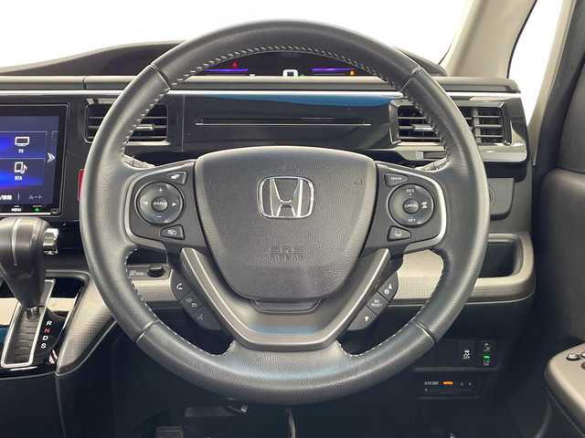 ホンダ ステップワゴン スパーダ ホンダセンシング 栃木県 2020(令2)年 4.3万km モダンスティールM 純正メモリナビ/(フルセグTV・Bluetooth・CD・DVD・AppleCarPlay・USB・SD)/バックカメラ/純正後席モニター/ホンダセンシング/ ・衝突軽減ブレーキ/ ・レーンキープアシスト/両側パワースライドドア/わくわくゲート/前方ドライブレコーダー/LEDヘッドライト/オートライト/パドルシフト/純正アルミホイール/純正フロアマット/ウォークスルー/スマートキー