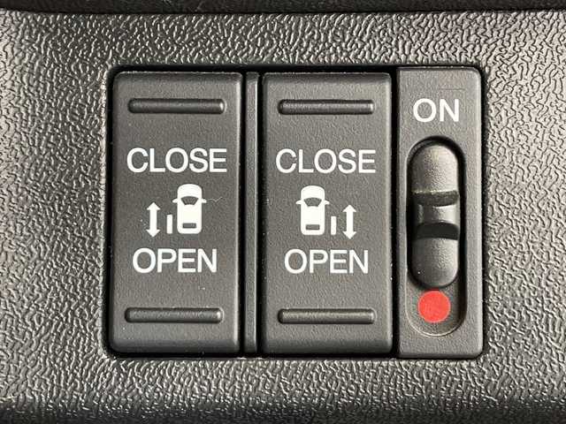 ホンダ ステップワゴン スパーダ ホンダセンシング 栃木県 2020(令2)年 4.3万km モダンスティールM 純正メモリナビ/(フルセグTV・Bluetooth・CD・DVD・AppleCarPlay・USB・SD)/バックカメラ/純正後席モニター/ホンダセンシング/ ・衝突軽減ブレーキ/ ・レーンキープアシスト/両側パワースライドドア/わくわくゲート/前方ドライブレコーダー/LEDヘッドライト/オートライト/パドルシフト/純正アルミホイール/純正フロアマット/ウォークスルー/スマートキー