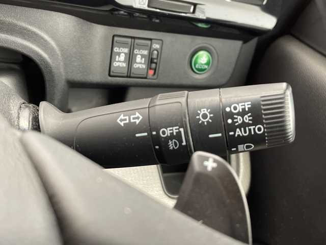 ホンダ ステップワゴン スパーダ ホンダセンシング 栃木県 2020(令2)年 4.3万km モダンスティールM 純正メモリナビ/(フルセグTV・Bluetooth・CD・DVD・AppleCarPlay・USB・SD)/バックカメラ/純正後席モニター/ホンダセンシング/ ・衝突軽減ブレーキ/ ・レーンキープアシスト/両側パワースライドドア/わくわくゲート/前方ドライブレコーダー/LEDヘッドライト/オートライト/パドルシフト/純正アルミホイール/純正フロアマット/ウォークスルー/スマートキー