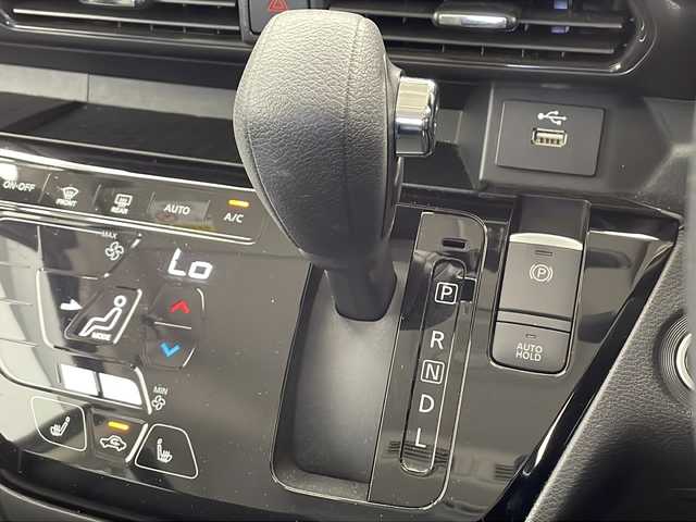 日産 ルークス HWS X アーバンクロム プロパイロットED 千葉県 2022(令4)年 2.7万km ブラック 純正ディーラーオプションナビ/BT フルセグTV CD SD/全方位カメラ/衝突軽減ブレーキ/前後コーナーセンサー/レーンキープアシスト/ロールサンシェード/両側パワースライドドア/純正フロアマット/LEDヘッドライト/オートライト/アイドリングストップ/横滑り防止/スマートキー/プッシュスタート