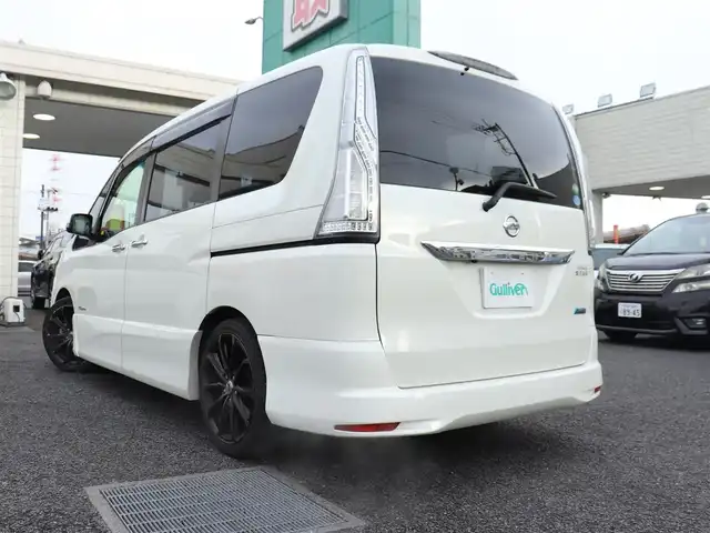 日産 セレナ ハイウェイスター Sハイブリッド 神奈川県 2014(平26)年 7.2万km ブリリアントホワイトパール エマージェンシーブレーキ/純正メモリナビ/フルセグテレビ/バックカメラ/フリップダウンモニター/クルーズコントロール/ドアバイザー/プッシュスタート/両側パワースライドドア/ETC/ドラレコ(前後)/アイドリングストップ/純正16インチAW（車内にあり）/保証書、取説、ナビ説/記録簿（H27.28.R4.5）/スペアスマートキー