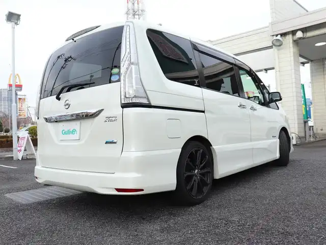 日産 セレナ ハイウェイスター Sハイブリッド 神奈川県 2014(平26)年 7.2万km ブリリアントホワイトパール エマージェンシーブレーキ/純正メモリナビ/フルセグテレビ/バックカメラ/フリップダウンモニター/クルーズコントロール/ドアバイザー/プッシュスタート/両側パワースライドドア/ETC/ドラレコ(前後)/アイドリングストップ/純正16インチAW（車内にあり）/保証書、取説、ナビ説/記録簿（H27.28.R4.5）/スペアスマートキー