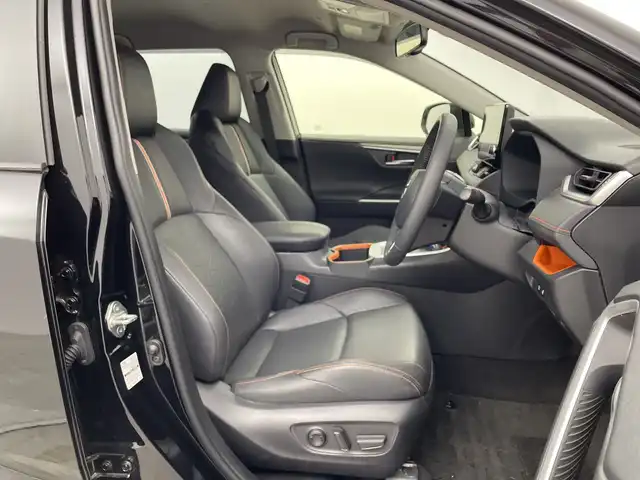 トヨタ ＲＡＶ４ ハイブリッド アドベンチャー 群馬県 2024(令6)年 2.7万km アティチュードブラックマイカ 純正１０．５型ナビ　バックカメラ　アダプティブクルーズコントロール　レーンキープアシスト　シートベンチレーション　シートヒーター　クリアランスソナー　オートマチックハイビーム　ＬＥＤ　ＥＴＣ　禁煙車