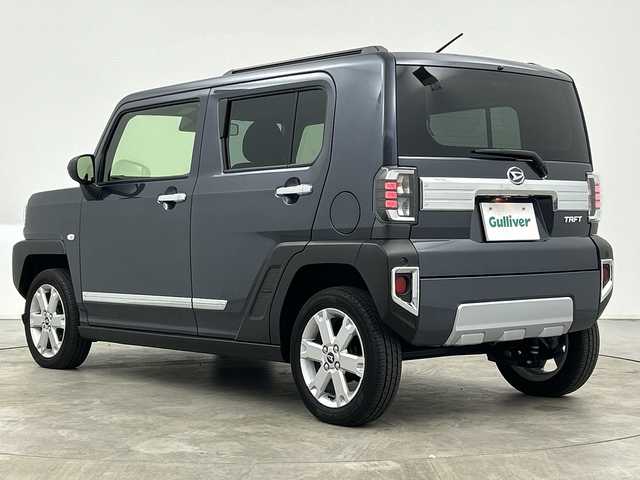 ダイハツ タフト G クロムベンチャー 三重県 2023(令5)年 0.5万km クロムグレーメタリック /7インチディスプレイオーディオ//バックカメラ//シートヒーター//ガラスルーフ//LEDヘッドライト//電動パーキングブレーキ//オートブレーキホールド//コーナーセンサー//衝突軽減ブレーキ//アイドリングストップ//パーキングアシスト//スマートキー×2//純正15インチAW