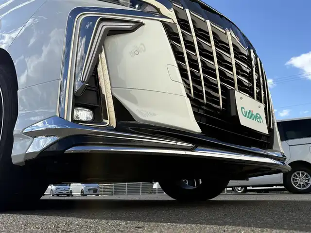 トヨタ アルファード S タイプゴールドⅡ 岩手県 2022(令4)年 2.1万km ホワイトパールクリスタルシャイン 禁煙車/4WD/モデリスタフルエアロ/純正フリップダウンモニター/ディスプレイオーディオナビ/→フルセグTV/Bluetooth/FM/AM/バックカメラ/両側パワースライドドア/パワーバックドア/ローダウン（TEIN）/社外20インチAW/ハーフレザー/ステアリングスイッチ/トヨタセーフティセンス/追従型クルーズコントロール/ブラインドスポットモニター/レーンキープアシスト/衝突軽減システム/前後コーナーセンサー/横滑り防止装置/電子パーキング/オートブレーキホールド/オートライト/オートハイビーム/LEDヘッドライト/LEDフォグライト/〇プッシュスタート/〇電動格納ミラー/〇ウィンカーミラー/〇ドアバイザー/〇フロアマット/〇シガーソケット/〇USBポート/前後ドライブレコーダー/ビルトインETC/冬タイヤ社外アルミホイール車載