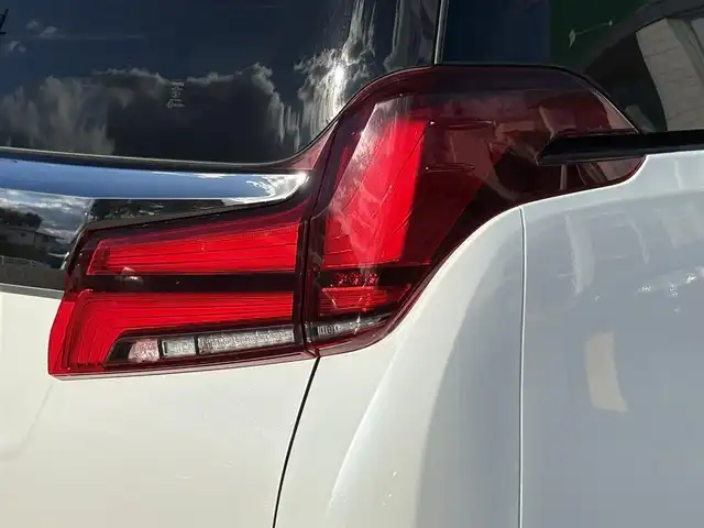 トヨタ アルファード S タイプゴールドⅡ 岩手県 2022(令4)年 2.1万km ホワイトパールクリスタルシャイン 禁煙車/4WD/モデリスタフルエアロ/純正フリップダウンモニター/ディスプレイオーディオナビ/→フルセグTV/Bluetooth/FM/AM/バックカメラ/両側パワースライドドア/パワーバックドア/ローダウン（TEIN）/社外20インチAW/ハーフレザー/ステアリングスイッチ/トヨタセーフティセンス/追従型クルーズコントロール/ブラインドスポットモニター/レーンキープアシスト/衝突軽減システム/前後コーナーセンサー/横滑り防止装置/電子パーキング/オートブレーキホールド/オートライト/オートハイビーム/LEDヘッドライト/LEDフォグライト/〇プッシュスタート/〇電動格納ミラー/〇ウィンカーミラー/〇ドアバイザー/〇フロアマット/〇シガーソケット/〇USBポート/前後ドライブレコーダー/ビルトインETC/冬タイヤ社外アルミホイール車載