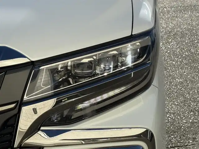 トヨタ アルファード S タイプゴールドⅡ 岩手県 2022(令4)年 2.1万km ホワイトパールクリスタルシャイン 禁煙車/4WD/モデリスタフルエアロ/純正フリップダウンモニター/ディスプレイオーディオナビ/→フルセグTV/Bluetooth/FM/AM/バックカメラ/両側パワースライドドア/パワーバックドア/ローダウン（TEIN）/社外20インチAW/ハーフレザー/ステアリングスイッチ/トヨタセーフティセンス/追従型クルーズコントロール/ブラインドスポットモニター/レーンキープアシスト/衝突軽減システム/前後コーナーセンサー/横滑り防止装置/電子パーキング/オートブレーキホールド/オートライト/オートハイビーム/LEDヘッドライト/LEDフォグライト/〇プッシュスタート/〇電動格納ミラー/〇ウィンカーミラー/〇ドアバイザー/〇フロアマット/〇シガーソケット/〇USBポート/前後ドライブレコーダー/ビルトインETC/冬タイヤ社外アルミホイール車載