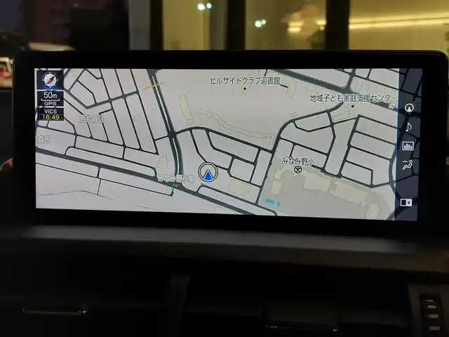 レクサス ＮＸ 300h バージョンL 東京都 2019(平31)年 5.7万km ソニックチタニウム LexusSafetysystem＋/・プリクラッシュセーフティー/・レーントレーシングアシスト/・アダプティブハイビームシステム/・オートマチックハイビーム/・ロードサインアシスト/・レーダークルーズコントロール/・先行車発進告知機能/・クリアランスソナー/純正ナビ（フルセグTV、AM/FM、Bluetooth）/バック＆サイドカメラ/パワーバックドア/LEDオートライト/レザーシート/前席パワーシート＆シートベンチレーション/全席シートヒーター/シートメモリー/純正18インチアルミホイール/ブラインドスポットモニター/ETC2.0/スペアキー２本