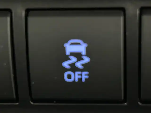 トヨタ ランドクルーザー プラド TX Lパッケージ ブラックED 道央・札幌 2020(令2)年 1万km ブラック ・４ＷＤ/・衝突軽減/・純正ナビ/・BT/USB/フルセグTV/・全方位カメラ/・ＥＴＣ2.0/・RSA/・BSM/・PCS/・アダプティブクルーズコントロール/・レーンキープアシスト/・ダウンヒルアシスト/・シートヒーター/・シートエアコン/・本革シート/・パワーシート/・ドライブレコーダー/・ＬＥＤヘッドライト/・オートライト/・オートマチックハイビーム/・フォグランプ/・プッシュスタート/・スマートキー/・３列シート/・電動格納サードシート/・パワーステアリング/・パワーウィンドウ/・コーナーセンサー/・純正フロアマット/・ルーフレール/・純正アルミホイール/・ドアバイザー