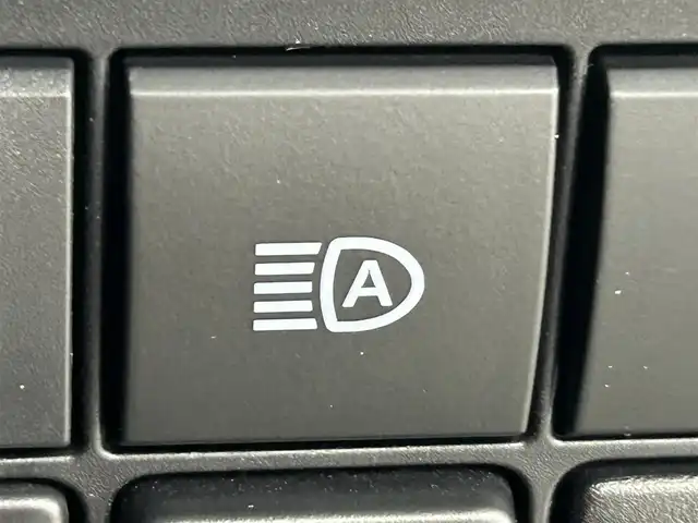 トヨタ ランドクルーザー プラド TX Lパッケージ ブラックED 道央・札幌 2020(令2)年 1万km ブラック ・４ＷＤ/・衝突軽減/・純正ナビ/・BT/USB/フルセグTV/・全方位カメラ/・ＥＴＣ2.0/・RSA/・BSM/・PCS/・アダプティブクルーズコントロール/・レーンキープアシスト/・ダウンヒルアシスト/・シートヒーター/・シートエアコン/・本革シート/・パワーシート/・ドライブレコーダー/・ＬＥＤヘッドライト/・オートライト/・オートマチックハイビーム/・フォグランプ/・プッシュスタート/・スマートキー/・３列シート/・電動格納サードシート/・パワーステアリング/・パワーウィンドウ/・コーナーセンサー/・純正フロアマット/・ルーフレール/・純正アルミホイール/・ドアバイザー