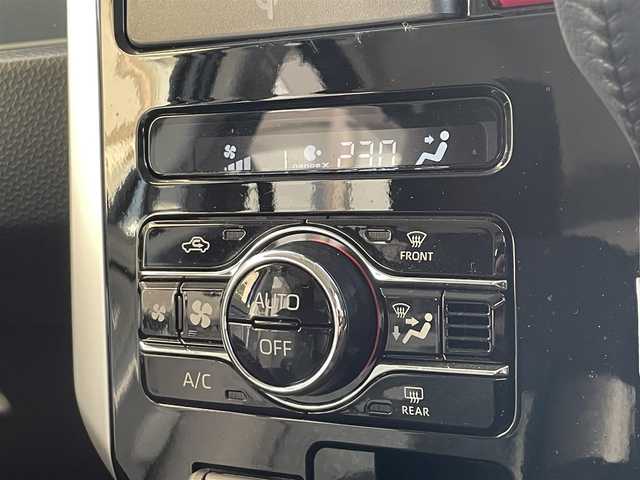 トヨタ ルーミー カスタムG 大阪府 2024(令6)年 0.2万km ブラックマイカメタリック/パールホワイト2トーン ワンオーナー/9型ナビ フルセグTV/CD DVD BT HDMI USB/全方位カメラ/2.0ETC/両側パワースライドドア/シートヒーター/コーナーセンサー/前後ドラレコ/衝突被害軽減ブレーキ/レーダークルーズコントロール/レーンアシスト/オートマチックハイビーム/LEDオートヘッドライト/フォグライト/横滑り防止/スマートキー/保証書 取説/禁煙車