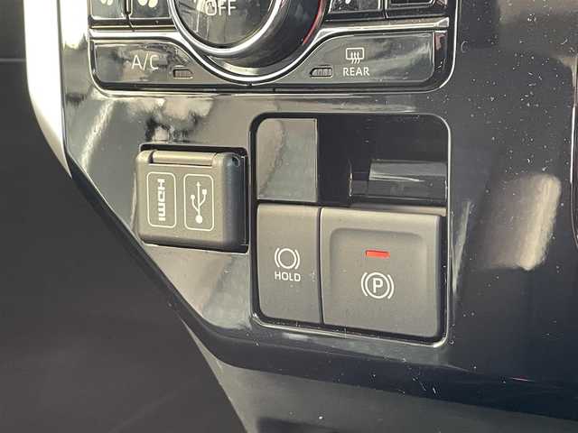 トヨタ ルーミー カスタムG 大阪府 2024(令6)年 0.2万km ブラックマイカメタリック/パールホワイト2トーン ワンオーナー/9型ナビ フルセグTV/CD DVD BT HDMI USB/全方位カメラ/2.0ETC/両側パワースライドドア/シートヒーター/コーナーセンサー/前後ドラレコ/衝突被害軽減ブレーキ/レーダークルーズコントロール/レーンアシスト/オートマチックハイビーム/LEDオートヘッドライト/フォグライト/横滑り防止/スマートキー/保証書 取説/禁煙車