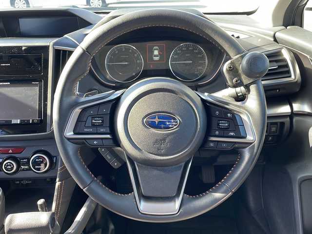 スバル インプレッサ ＸＶ 2．0i－L アイサイト 岩手県 2017(平29)年 4.7万km クールグレーカーキ 社外ナビ/AM/FM/CD/DVD/Bluetooth/フルセグTV/純正オーディオ/バックカメラ/ETC/レーダークルーズコントロール/衝突被害軽減ブレーキ/レーンキープアシスト/横滑り防止装置/アイドリングストップ/オートライト/LEDヘッドライト/フォグランプ/スマートキー/プッシュスタート/電動格納ミラー/純正17インチAW/純正フロアマット/純正ドアバイザー/保証書/取扱説明書