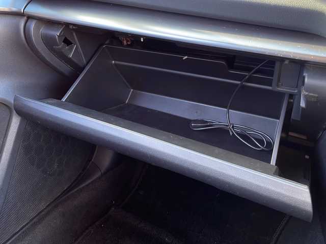 スバル インプレッサ ＸＶ 2．0i－L アイサイト 岩手県 2017(平29)年 4.7万km クールグレーカーキ 社外ナビ/AM/FM/CD/DVD/Bluetooth/フルセグTV/純正オーディオ/バックカメラ/ETC/レーダークルーズコントロール/衝突被害軽減ブレーキ/レーンキープアシスト/横滑り防止装置/アイドリングストップ/オートライト/LEDヘッドライト/フォグランプ/スマートキー/プッシュスタート/電動格納ミラー/純正17インチAW/純正フロアマット/純正ドアバイザー/保証書/取扱説明書