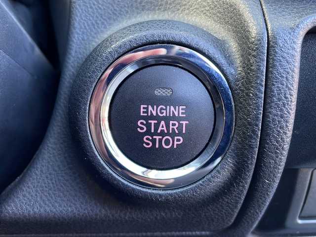 スバル インプレッサ ＸＶ 2．0i－L アイサイト 岩手県 2017(平29)年 4.7万km クールグレーカーキ 社外ナビ/AM/FM/CD/DVD/Bluetooth/フルセグTV/純正オーディオ/バックカメラ/ETC/レーダークルーズコントロール/衝突被害軽減ブレーキ/レーンキープアシスト/横滑り防止装置/アイドリングストップ/オートライト/LEDヘッドライト/フォグランプ/スマートキー/プッシュスタート/電動格納ミラー/純正17インチAW/純正フロアマット/純正ドアバイザー/保証書/取扱説明書