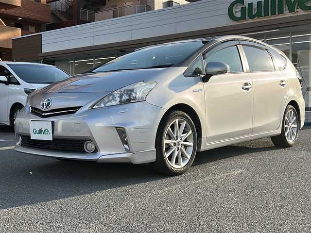 トヨタ プリウス α G ツーリングセレクション 大阪府 2011(平23)年 8.2万km シルバーM 禁煙車/純正ナビ/フルセグＴＶ/バックカメラ/クルーズコントロール/ビルトインＥＴＣ/プッシュスタート/革巻きステアリング/フォグランプ/純正１７インチアルミ/オートエアコン/ウインカーミラー/ETC