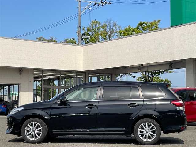 トヨタ カローラ フィールダー 1．5G 宮城県 2015(平27)年 6.2万km ブラックマイカ 社外ナビ/フルセグテレビ/USB/AM/FM/Bluetooth/CD/DVD/ビルトインＥＴＣ/レーンキープアシスト/横滑り防止装置/プリクラッシュセーフティ/オートライト/プッシュスタート/純正フロアマット/スマートキー
