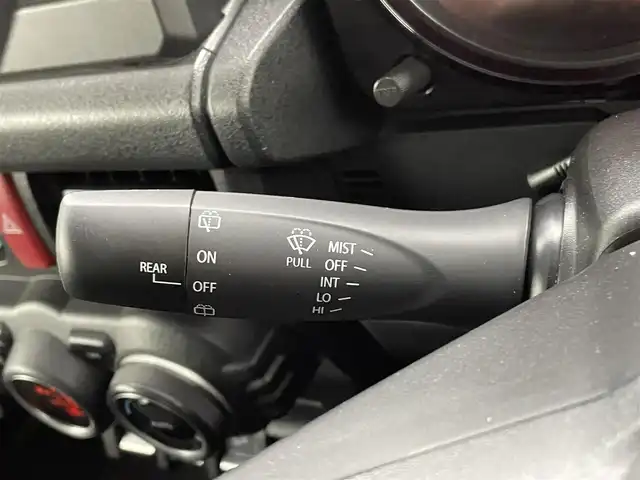 スズキ ジムニー XL 熊本県 2021(令3)年 2.3万km ミディアムグレー ワンオーナー　/禁煙車　/5速MT/ディスプレイオーディオ/バックカメラ　/社外全周囲ドラレコ　/ＥＴＣ２．０　/社外マフラー/前席シートヒーター　/ダウンヒルアシスト　/横滑り防止　/電動格納ミラー/スマートキー/プッシュスタート/スペアキー1本/保証書/取扱説明書