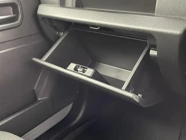 スズキ ジムニー XL 熊本県 2021(令3)年 2.3万km ミディアムグレー ワンオーナー　/禁煙車　/5速MT/ディスプレイオーディオ/バックカメラ　/社外全周囲ドラレコ　/ＥＴＣ２．０　/社外マフラー/前席シートヒーター　/ダウンヒルアシスト　/横滑り防止　/電動格納ミラー/スマートキー/プッシュスタート/スペアキー1本/保証書/取扱説明書