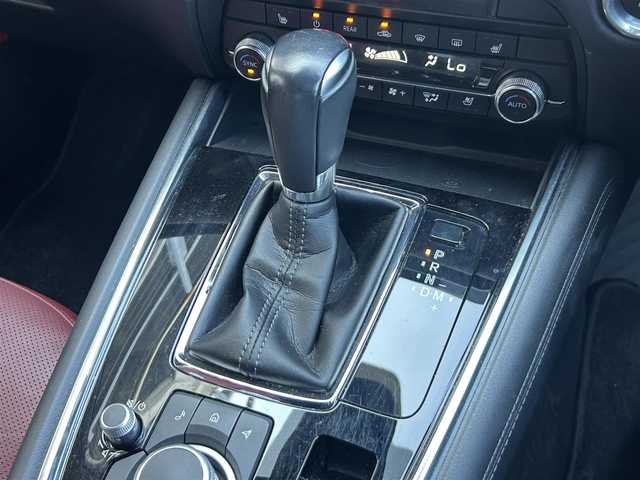 マツダ ＣＸ－８ XD Lパッケージ 静岡県 2022(令4)年 2.5万km ジェットブラックマイカ ６人乗り/純正１０．２５ＳＤナビ/フルセグＴＶ/３６０カメラ/ＢＯＳＥサウンド/レーダークルーズ/電動リアゲート/赤本革シート/パーキングセンサー/ETC/前後席シートヒーター/運転席電動シート/電動シート/ＢＳＭ/ＨＵＤ/ルーフレール/純正１９ＡＷ