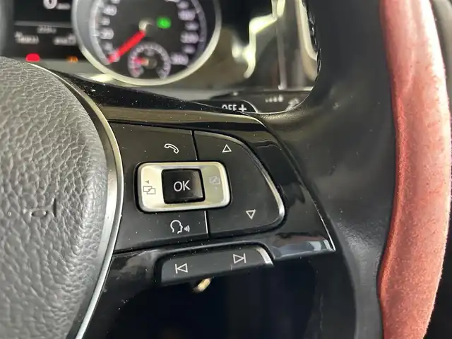フォルクスワーゲン ゴルフ ヴァリアント TSI ハイライン BMテクノ 愛知県 2014(平26)年 14.1万km シルバー アダプティブクルーズコントロール/プリクラッシュブレーキシステム/レーンキープアシストシステム/パドルシフト/電動パーキングブレーキ/オートホールド/前方ドラレコ/オートライト/電格ミラー/純正１７インチAW/ETC/フロアマット/ルーフレール/リモコンキー×２