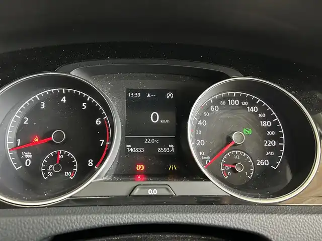 フォルクスワーゲン ゴルフ ヴァリアント TSI ハイライン BMテクノ 愛知県 2014(平26)年 14.1万km シルバー アダプティブクルーズコントロール/プリクラッシュブレーキシステム/レーンキープアシストシステム/パドルシフト/電動パーキングブレーキ/オートホールド/前方ドラレコ/オートライト/電格ミラー/純正１７インチAW/ETC/フロアマット/ルーフレール/リモコンキー×２