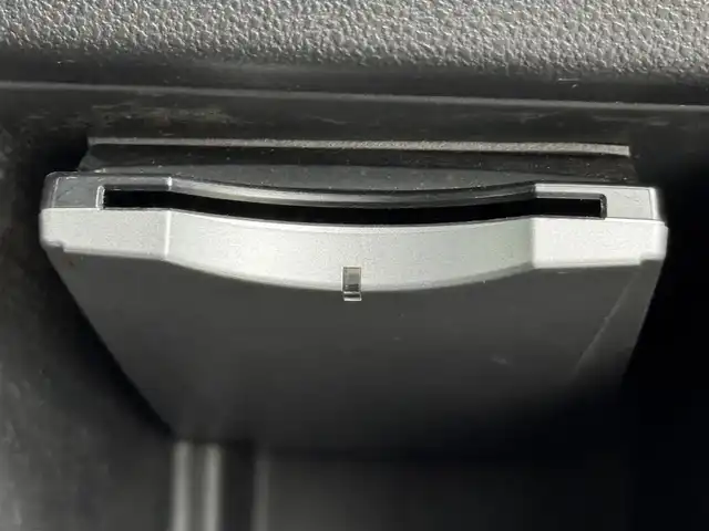 ダイハツ タント カスタム X トップED SAⅡ 福岡県 2016(平28)年 6.6万km パールホワイトⅢ 社外ナビ（フルセグＴＶ）　/ＥＴＣ　/衝突軽減ブレーキ　/横滑り防止装置　/アイドリングストップ　/片側電動スライドドア　/プッシュスタート　/電動格納式ドアミラー　/ハーフレザー　/純正１４インチＡＷ　/ＬＥＤライト