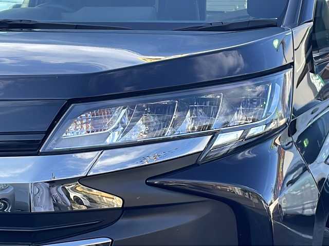トヨタ ノア S－Z 大阪府 2023(令5)年 1.4万km スパークリングブラックパールクリスタルシャイン 純正ナビ/バックカメラ/レーダークルーズコントロール/ETC2.0/ドラレコ前後/ハーフレザーシート/シートヒーター/クリアランスソナー/革巻きステアリング/純正フロアマット/スペアキー×1