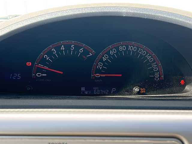 トヨタ ポルテ 130i 三重県 2010(平22)年 6.9万km シルバーマイカM 片側パワースライドドア/純正フロアマット/ヘッドライトレベライザー/純正フロアマット/純正ドアバイザー/ダブルエアバック/禁煙車