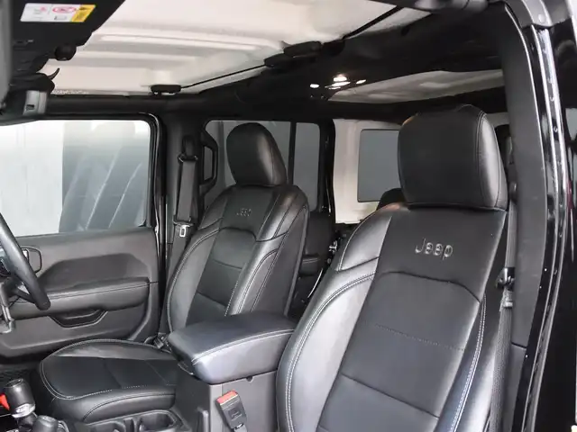 クライスラー・ジープ ジープ ラングラー アンリミテッド サハラ 和歌山県 2020(令2)年 3万km 黒 社外F/Rバンパー /MKW17incAW /黒革 /ヒッチメンバー /純ナビ /Bカメラ /Fカメラ /CarPlay /Bluetoothオーディオ /ACC /BSM /衝突軽減ブレーキ /前後センサー /スマートキー /ドラレコ /シートヒーター /LEDライト /ETC/スペアキー