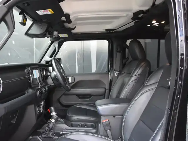 クライスラー・ジープ ジープ ラングラー アンリミテッド サハラ 和歌山県 2020(令2)年 3万km 黒 社外F/Rバンパー /MKW17incAW /黒革 /ヒッチメンバー /純ナビ /Bカメラ /Fカメラ /CarPlay /Bluetoothオーディオ /ACC /BSM /衝突軽減ブレーキ /前後センサー /スマートキー /ドラレコ /シートヒーター /LEDライト /ETC/スペアキー