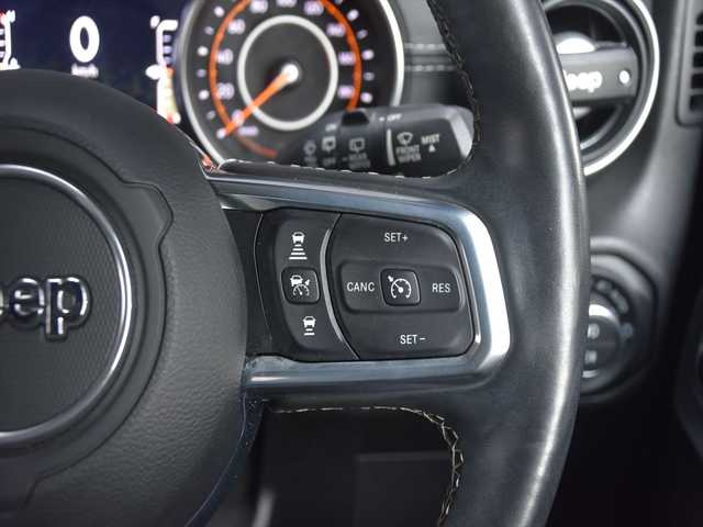 クライスラー・ジープ ジープ ラングラー アンリミテッド サハラ 和歌山県 2020(令2)年 3万km 黒 社外F/Rバンパー /MKW17incAW /黒革 /ヒッチメンバー /純ナビ /Bカメラ /Fカメラ /CarPlay /Bluetoothオーディオ /ACC /BSM /衝突軽減ブレーキ /前後センサー /スマートキー /ドラレコ /シートヒーター /LEDライト /ETC/スペアキー