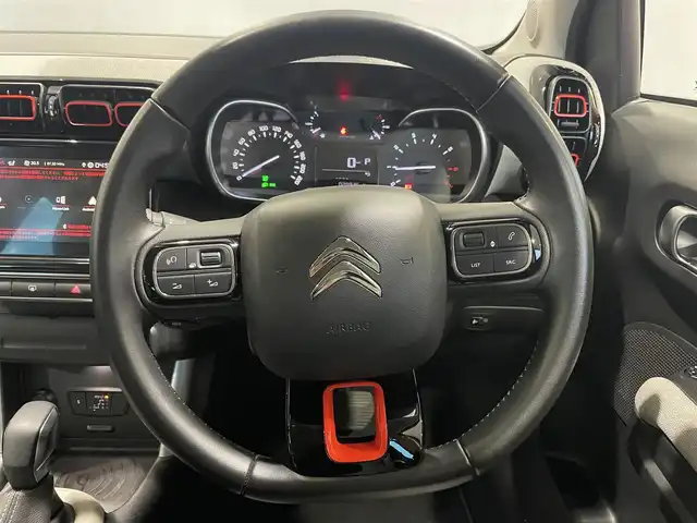 シトロエン Ｃ３ エアクロス シャイン 静岡県 2020(令2)年 2.9万km グレー ワンオーナー/純正ディスプレイオーディオ/衝突軽減ブレーキ/クルーズコントロール/レーンアシスト/ブラインドスポット/バックカメラ/前後コーナーセンサー/LEDヘッドライト/ドライブレコーダー/ETC