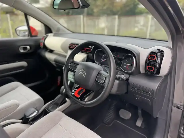 シトロエン Ｃ３ エアクロス シャイン 静岡県 2020(令2)年 2.9万km グレー ワンオーナー/純正ディスプレイオーディオ/衝突軽減ブレーキ/クルーズコントロール/レーンアシスト/ブラインドスポット/バックカメラ/前後コーナーセンサー/LEDヘッドライト/ドライブレコーダー/ETC