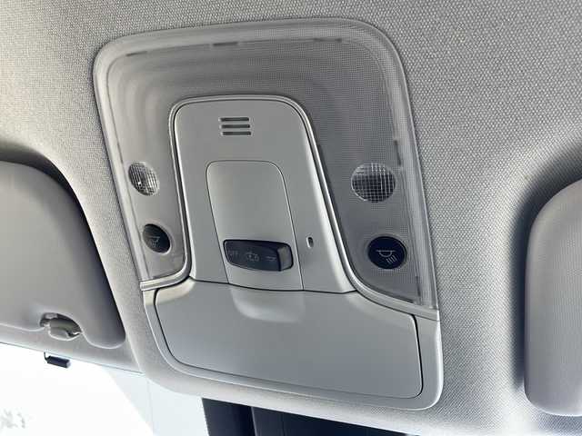 トヨタ プリウス S ツーリングセレクション 新潟県 2016(平28)年 10.4万km グレーメタリック フルセグテレビ/バックカメラ/プッシュスタート/Bluetooth/ビルトインETC/シガーソケット/純正フロアマット/純正アルミホイール/電格ミラー/ドアバイザー/冬タイヤ積載