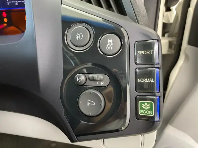 ホンダ ＣＲ－Ｚ α 新潟県 2010(平22)年 8.5万km プレミアムホワイトパール 純正オーディオ/クルーズコントロール/ETC/横滑り防止装置/オートライト/パドルシフト/禁煙車